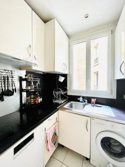 Beautiful Apartment With Balcony Paris Eksteriør bilde
